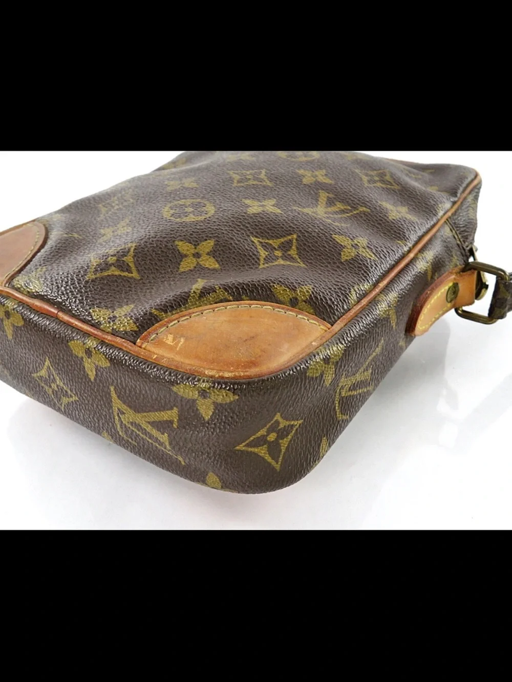 Louis Vuitton Monogram Canvas Messenger Bag in Brown and Tan
